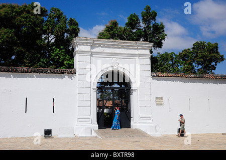 Tourists entering of the Fortaleza de la polvora, Gunpowder Fort, Granada, Nicaragua, Central America Stock Photo