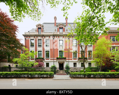 Hefner’s swinging home from 1959 to 1974 Playboy Mansion, Chicago Stock Photo