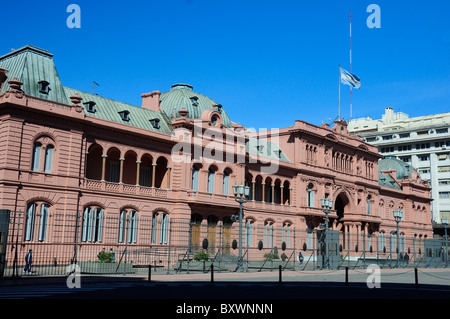 Casa Rosada presidential palace, Plaza de Mayo (May Square), Buenos Aires, Argentina, South America Stock Photo