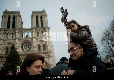 Paris, France, Coptic Christians Demonstrating at Notre Dame Cathedral, Terrorist Attacks in E-gypt, middle ages religion in politics, european religious practice, Christian ACTIVISM Stock Photo