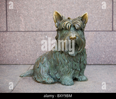 A bronze sculpture of Fala, FDR's pet Scottish Terrier - Washington, DC USA Stock Photo