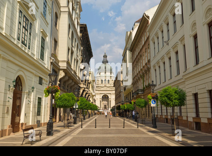 St Stephen's basilica dome, Szent Istvan Bazilika, and the shopping street Zrinyi Utca, Budapest, Hungary, Europe, EU Stock Photo