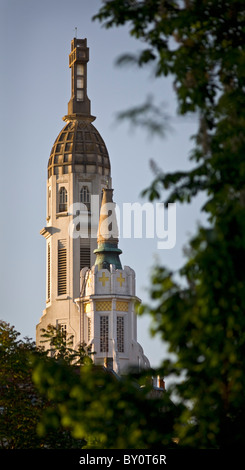 At Vichy, the steeple in the Art Deco style of the 'Our Lady of the Ill' church. Clocher de l'église Notre Dame des Malades. Stock Photo