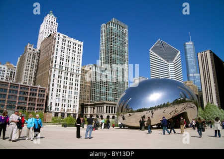 The Cloud Gate public sculpture is the centerpiece of the AT&T Plaza in Millennium Park, Chicago, Illinois. Stock Photo