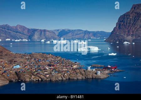 Uummannaq village and harbour near Heart Mountain, North-Greenland, Greenland Stock Photo