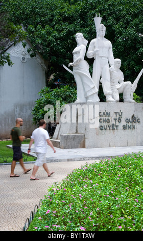 War Memorial Hanoi Vietnam Stock Photo - Alamy