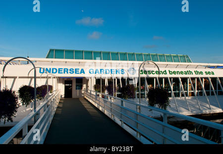 Newport Oregon on Oregon Coast with famous tourist attraction called Undersea Gardens Stock Photo