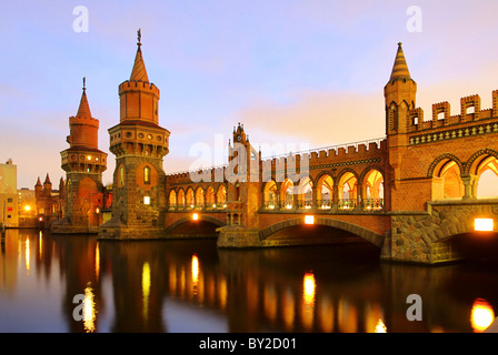 Berlin Oberbaumbrücke - Berlin Oberbaumbridge 01 Stock Photo