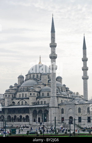 ISTANBUL, Turkey / Türkiye — Yeni Camii (New Mosque) is in on the Eminonu side of the Galata Bridge near the Grand Bazaar. Istanbul, Turkey Stock Photo