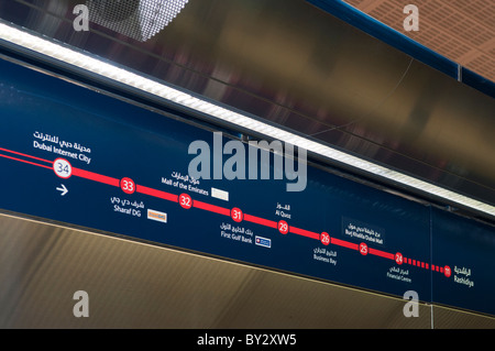 Dubai Metro line map at Dubai Internet City station Stock Photo - Alamy