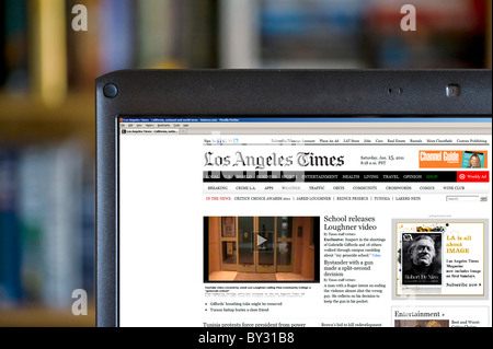 Browsing The Los Angeles Times website on a laptop computer, US Stock Photo