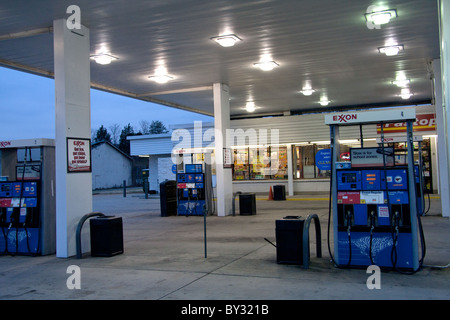 Exxon gas station Stock Photo - Alamy