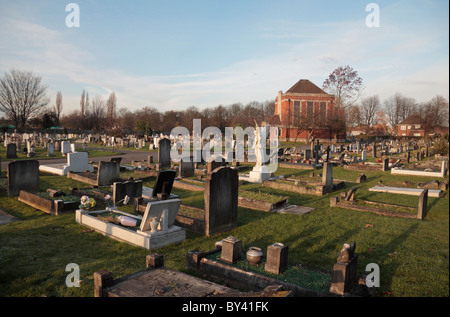 View across the headstones in Chiswick New Cemetery, Staveley Road, Chiswick, West London. Stock Photo