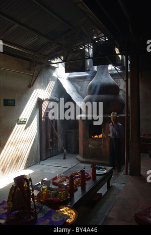 Spiritual atmosphere inside a Chinese shrine, Shantou, China Stock Photo