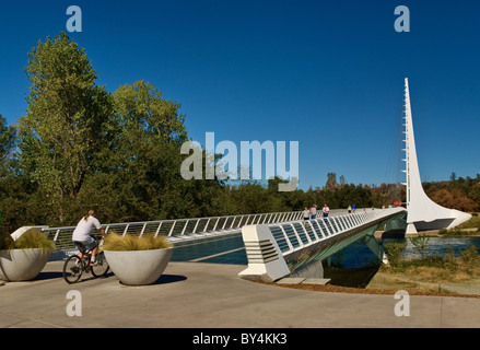 Pedestrian Sundial Bridge, designed by Santiago Calatrava, over Turtle Bay at Sacramento River in Redding, California, USA Stock Photo