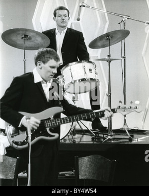 SHADOWS UK pop group in 1961 from l: Hank Marvin, Tony Meehan,Bruce ...
