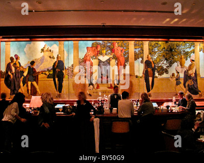 A famous 1906 mural of Old King Cole by Maxfield Parrish decorates the Old King Cole Bar at the St. Regis Hotel in New York City Stock Photo