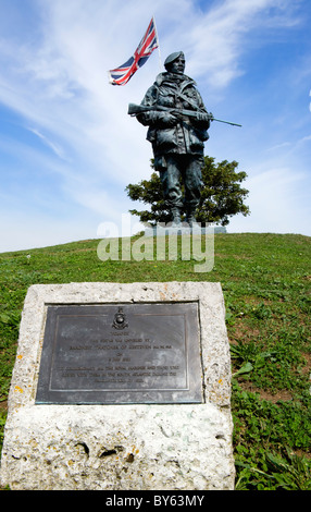 England Hampshire Portsmouth Southsea Royal Marines Museum bronze sculpture titled Yomper by Philip Jackson unveiled by Thatcher Stock Photo