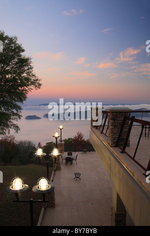 Sunrise view of Guntersville Reservoir from lodge, Lake Guntersville Resort State Park, Guntersville, Alabama, USA Stock Photo