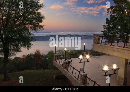 Sunrise view of Guntersville Reservoir from lodge, Lake Guntersville Resort State Park, Guntersville, Alabama, USA Stock Photo