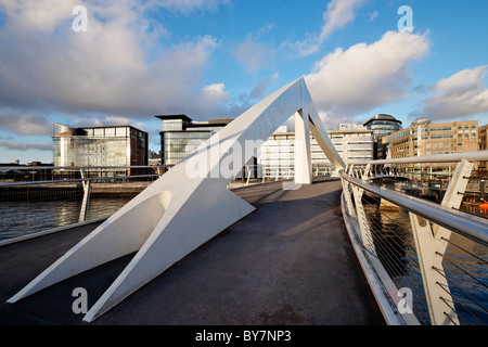 The Tradeston Bridge, dubbed the 'Squiggly Bridge' by Glaswegians, and the Broomielaw, Glasgow, Scotland, UK