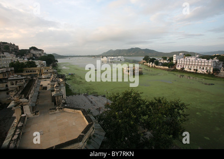 Morning view across Lake Pichola, Udaipur, Rajasthan, India Stock Photo
