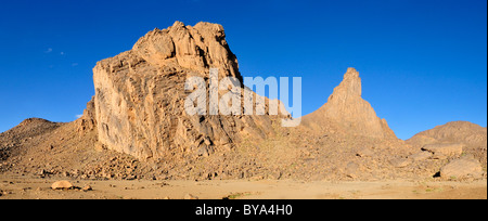 Volcanic rock formation in the Hoggar, Ahaggar Mountains, Wilaya Tamanrasset, Algeria, Sahara, North Africa, Africa Stock Photo