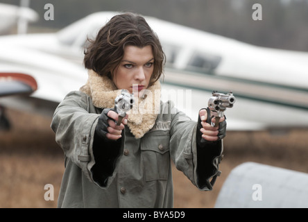 Cast resident evil hi-res stock photography and images - Alamy