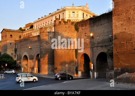 Porta Pinciana of the Aurelian Walls, Via Veneto, Rome, Lazio, Italy, Europe Stock Photo