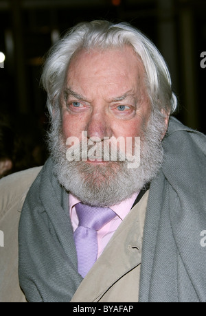 DONALD SUTHERLAND THE MECHANIC PREMIERE. CBS FILMS HOLLYWOOD LOS ANGELES CALIFORNIA USA 25 January 2011 Stock Photo