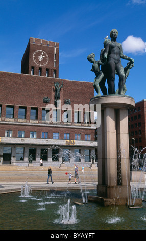 Fountain and Town Hall (Rldhuset), Oslo, , Norway Stock Photo