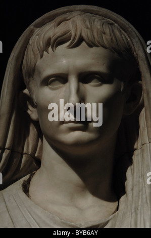 Roman Art. Augustus (61 BC-14 AD). First emperor of the Roman Empire. Marble statue. Augustus of Pontifex Maximus. Stock Photo