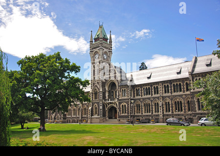 View of campus showing University Clock Tower, University of Otago, Dunedin, Otago, South Island, New Zealand Stock Photo