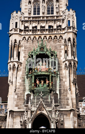 Rathaus with Glockenspiel clock, Marienplatz, Munich, Germany Stock ...