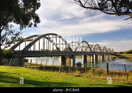 Balcutha Road Bridge across Balclutha River, Balclutha, South Otago, Otago Region, South Island, New Zealand Stock Photo