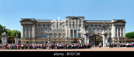 LONDON, UK - MAY 24, 2010:  Panorama view of crowds outside Buckingham Palace waiting for Changing the Guard Stock Photo