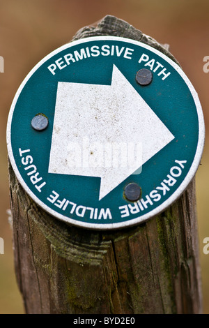 permissive footpath sign post Stock Photo