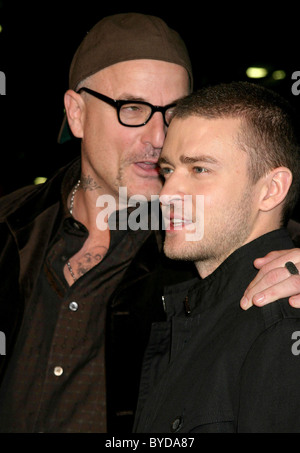 Justin Timberlake and Nick Cassavetes  Los Angeles premiere of 'Alpha Dog' held at the ArcLight Cinemas Los Angeles, California Stock Photo