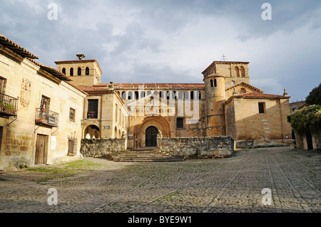 Romanesque collegiate church, Santillana del Mar, medieval town, historic buildings, Cantabria, Spain, Europe Stock Photo