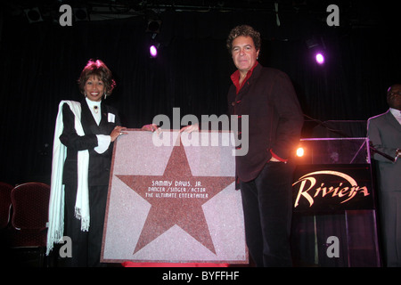 Altovese Davis, Clint Holmes The Las Vegas Walk of Stars gives Sammy Davis Jr. his star at the Riviera Hotel and Casino Las Stock Photo