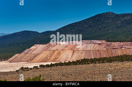 Tailings at Bald Mountain open-pit gold mine in Southern Ruby Mountains in Great Basin Desert, Nevada, USA Stock Photo