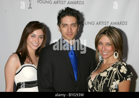 Danielle & Josh Keaton, and sister Ali Navarro aka Alitzah 28th Annual Young Artist Awards held at the Sportsman's Lodge Studio Stock Photo