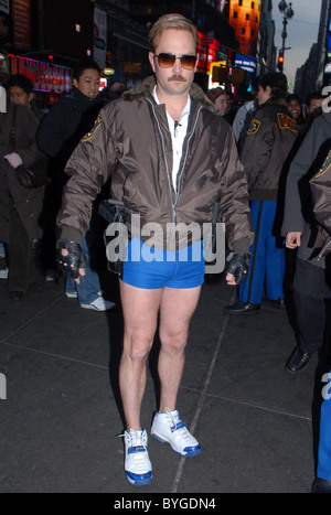 Thomas Lennon as Jim Dangle Cast members of 'Reno 911!' at Times Square New York City, USA - 20.02.07 Stock Photo