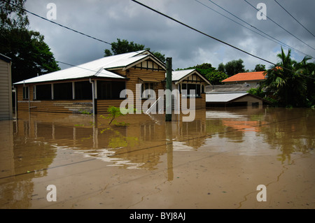 Houses on William Parade, Fairfield, flooded during the January 2011 floods that hit Brisbane, Queensland, Australia Stock Photo