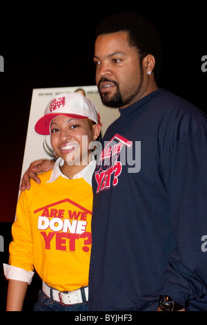 Aeisha Allen and Ice Cube Photocall for the new film 'Are We There Yet?' at the Apollo Theatre New York City, USA - 03.04.07 Stock Photo