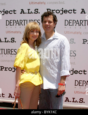 Sharon Lawrence and husband Dr. Tom Apostle  Project A.L.S Los Angeles Benefit 2007 held at Paramount Studios California, USA - Stock Photo
