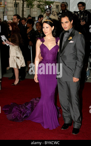 Zac Posen and Lucy Liu 'Poiret: King of Fashion' Costume Institute Gala  held at the Metropolitan Museum of Art - Arrivals New Stock Photo