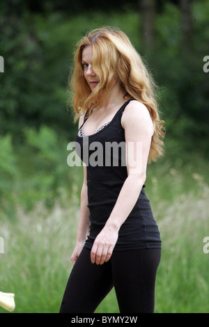 Geri Halliwell and her personal fitness trainer go to her local park to exercise London, England - 12.06.07 Stock Photo