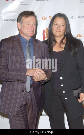 Robin Williams and wife 'Making Magic Happen' The 3rd Annual Los Angeles Gala for the Christopher and Dana Reeve Foundation Stock Photo