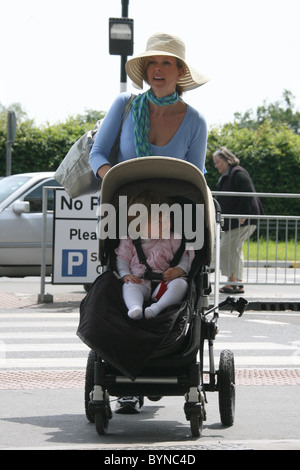 Kate Garraway, Derek Draper and their daughter Darcy leaving home on ...